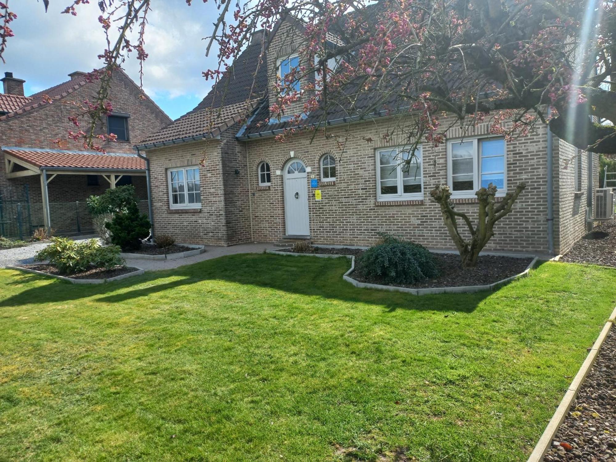 Vakantiewoning Steger Einde Opglabbeek Экстерьер фото